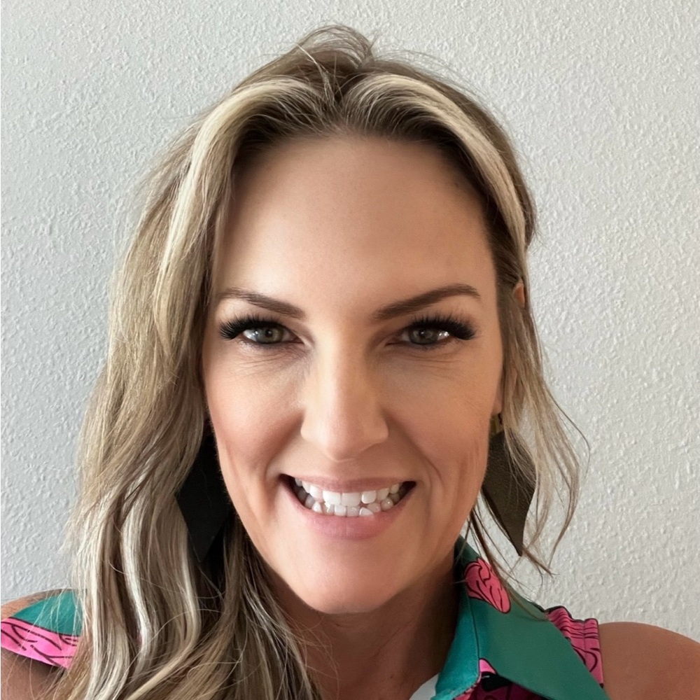 Meet your Posher, Traci